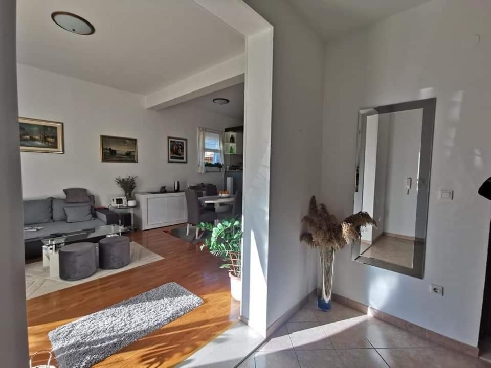 Apartman Kapovic Kaštela المظهر الخارجي الصورة
